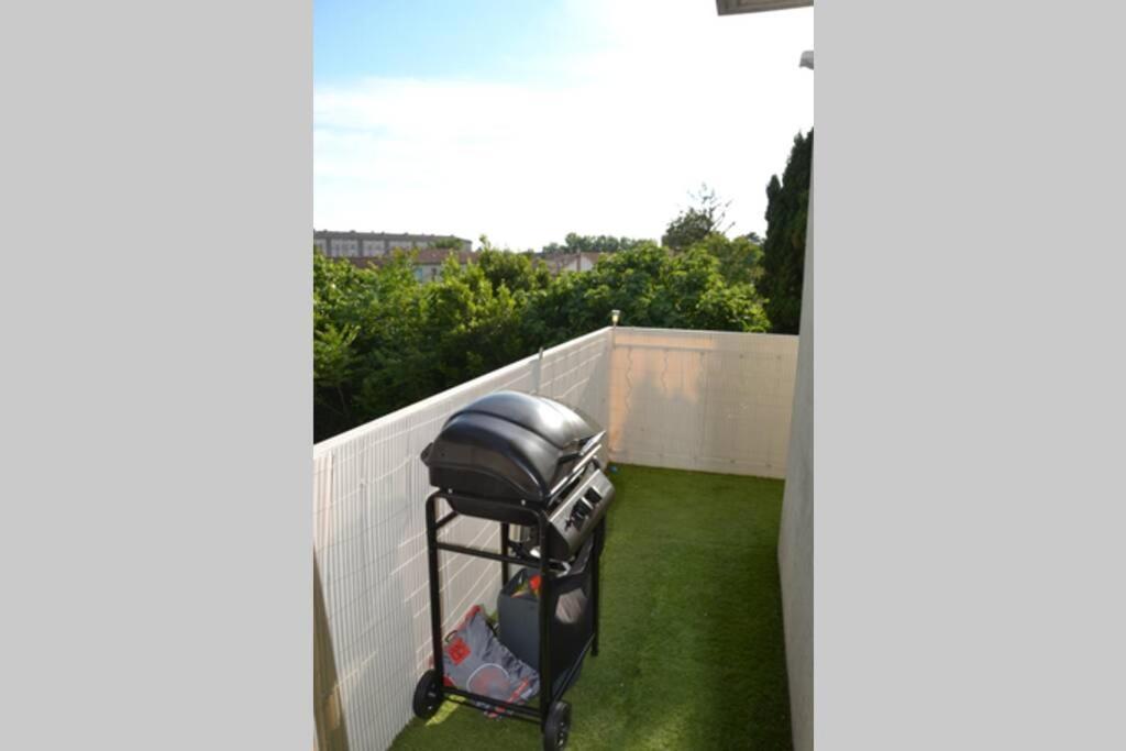Appartement Lumineux Et Calme Avec Terrasse Авиньон Екстериор снимка